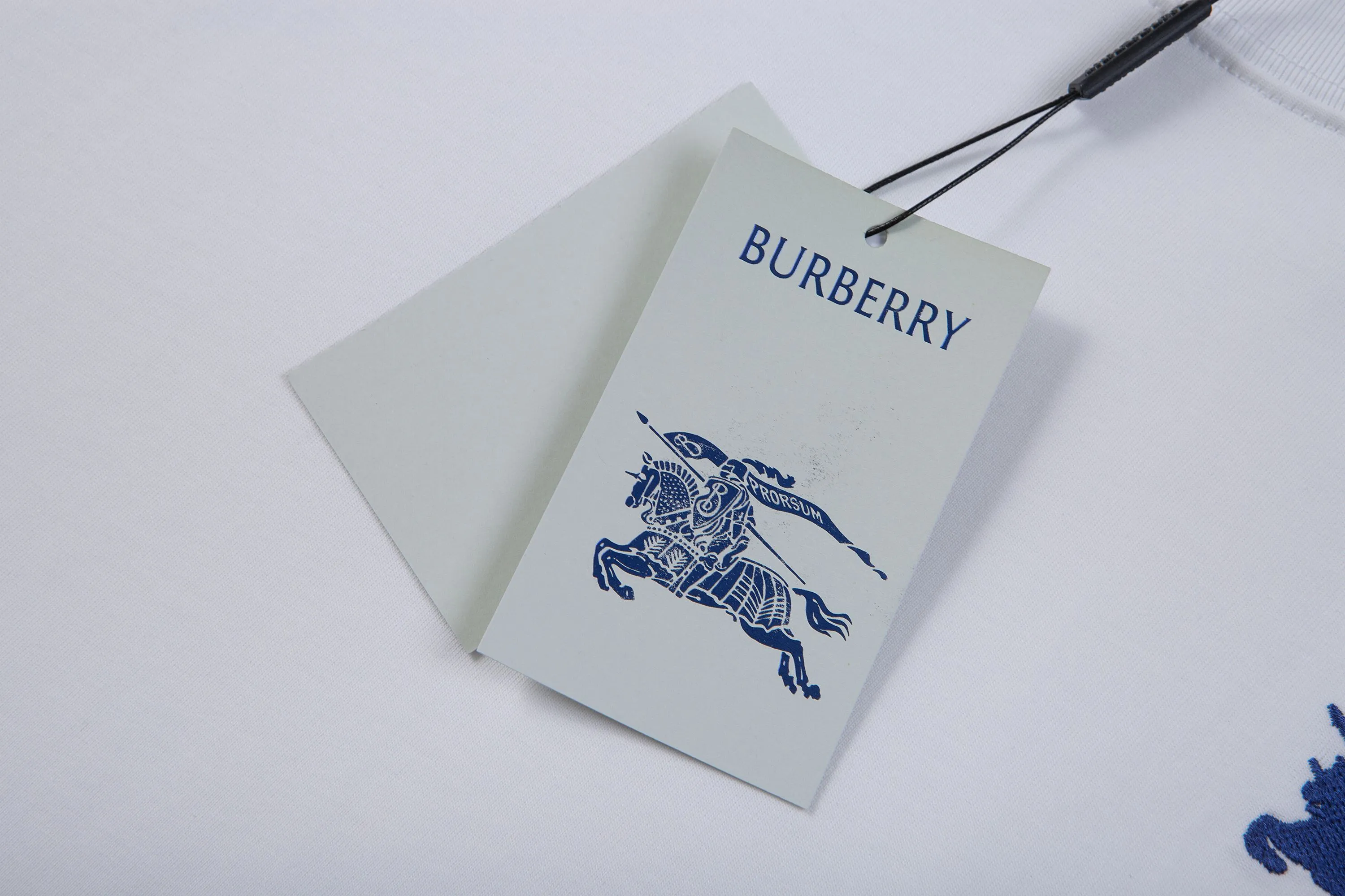 Burberry T ，100% ， ， Same Style， ， Quality。 ：Black White Size：S M L XL